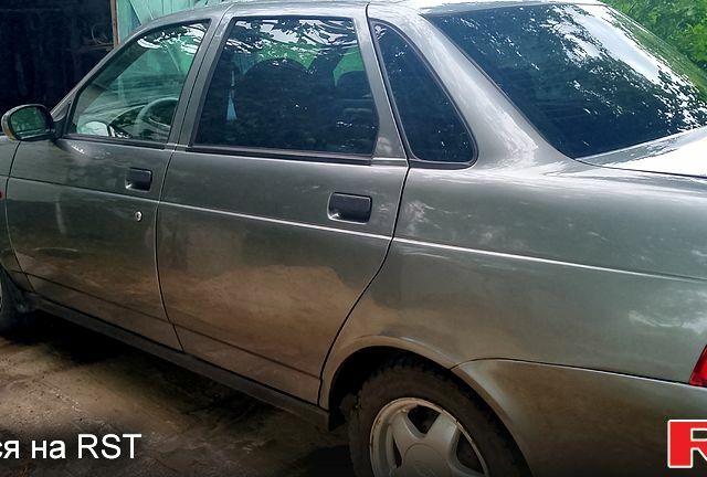 Сірий ВАЗ Priora, об'ємом двигуна 1.6 л та пробігом 122 тис. км за 2850 $, фото 11 на Automoto.ua