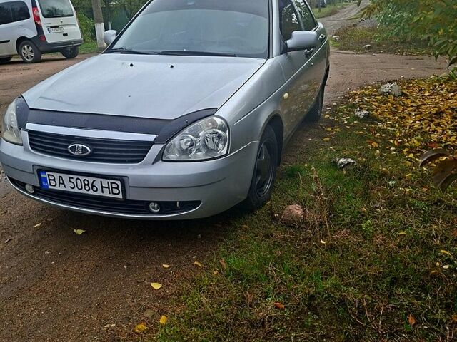 Серый ВАЗ Priora, объемом двигателя 1.6 л и пробегом 220 тыс. км за 1999 $, фото 1 на Automoto.ua