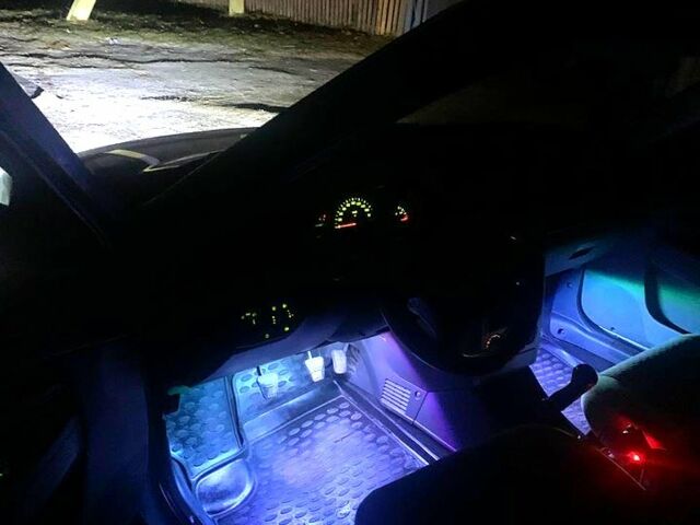 Серый ВАЗ Priora, объемом двигателя 1.6 л и пробегом 129 тыс. км за 3600 $, фото 2 на Automoto.ua