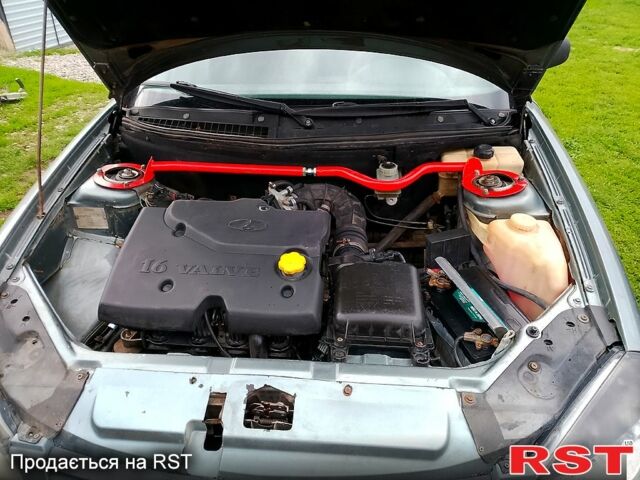 Серый ВАЗ Priora, объемом двигателя 1.6 л и пробегом 274 тыс. км за 1000 $, фото 1 на Automoto.ua