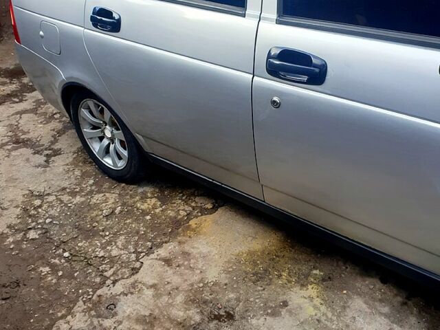 Серый ВАЗ Priora, объемом двигателя 1.6 л и пробегом 200 тыс. км за 1850 $, фото 6 на Automoto.ua