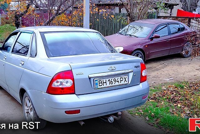 Сірий ВАЗ Priora, об'ємом двигуна 1.6 л та пробігом 0 тис. км за 2200 $, фото 3 на Automoto.ua