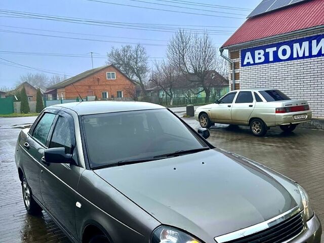 Сірий ВАЗ Priora, об'ємом двигуна 1.6 л та пробігом 270 тис. км за 2100 $, фото 2 на Automoto.ua