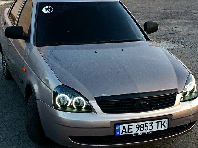 Серый ВАЗ Priora, объемом двигателя 1.6 л и пробегом 285 тыс. км за 2600 $, фото 5 на Automoto.ua