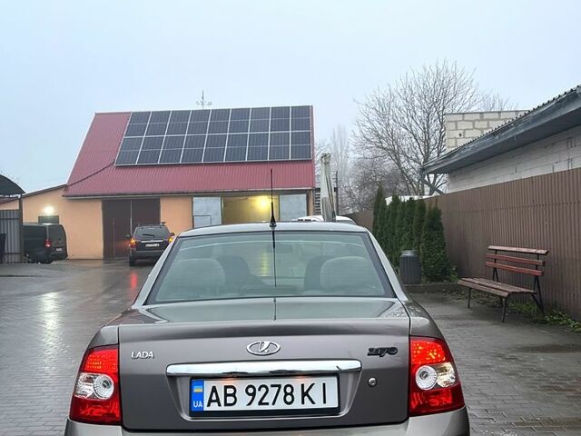 Серый ВАЗ Priora, объемом двигателя 1.6 л и пробегом 270 тыс. км за 2100 $, фото 5 на Automoto.ua