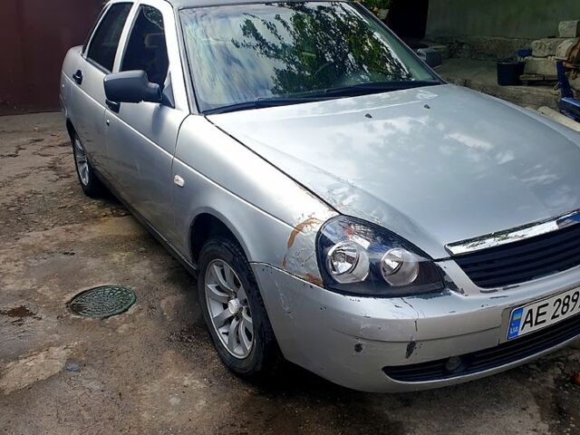 Серый ВАЗ Priora, объемом двигателя 1.6 л и пробегом 200 тыс. км за 1850 $, фото 2 на Automoto.ua
