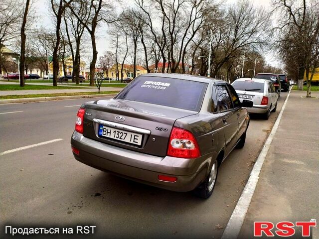 Серый ВАЗ Priora, объемом двигателя 1.6 л и пробегом 50 тыс. км за 4000 $, фото 1 на Automoto.ua