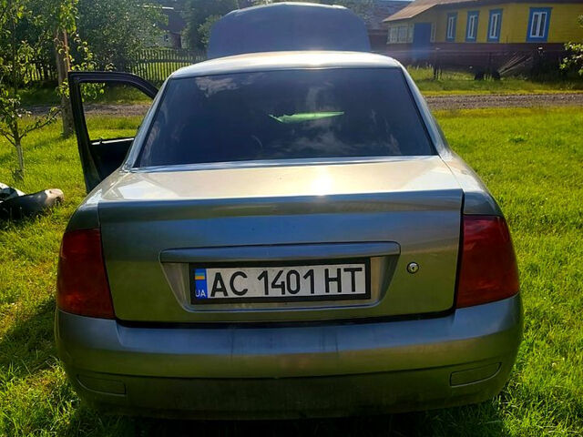 Серый ВАЗ Priora, объемом двигателя 1.6 л и пробегом 198 тыс. км за 720 $, фото 6 на Automoto.ua