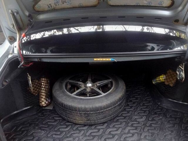 Сірий ВАЗ Priora, об'ємом двигуна 1.6 л та пробігом 237 тис. км за 3800 $, фото 6 на Automoto.ua