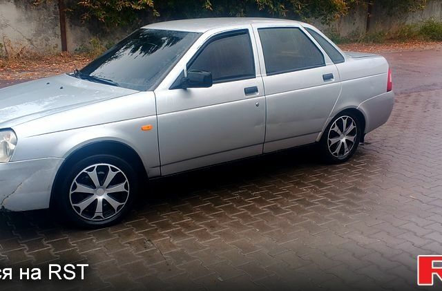 Серый ВАЗ Priora, объемом двигателя 1.6 л и пробегом 200 тыс. км за 1600 $, фото 1 на Automoto.ua