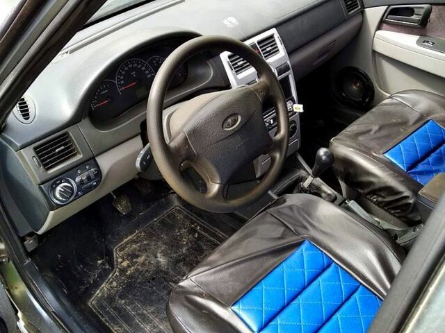 Сірий ВАЗ Priora, об'ємом двигуна 1.6 л та пробігом 0 тис. км за 1700 $, фото 4 на Automoto.ua