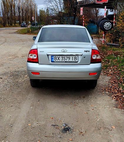 Серый ВАЗ Priora, объемом двигателя 1.6 л и пробегом 145 тыс. км за 1650 $, фото 2 на Automoto.ua