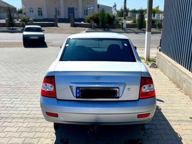 Сірий ВАЗ Priora, об'ємом двигуна 1.6 л та пробігом 193 тис. км за 2050 $, фото 2 на Automoto.ua