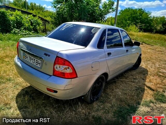 Серый ВАЗ Priora, объемом двигателя 1.6 л и пробегом 140 тыс. км за 1850 $, фото 3 на Automoto.ua