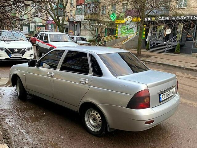 Серый ВАЗ Priora, объемом двигателя 1.6 л и пробегом 160 тыс. км за 2100 $, фото 1 на Automoto.ua