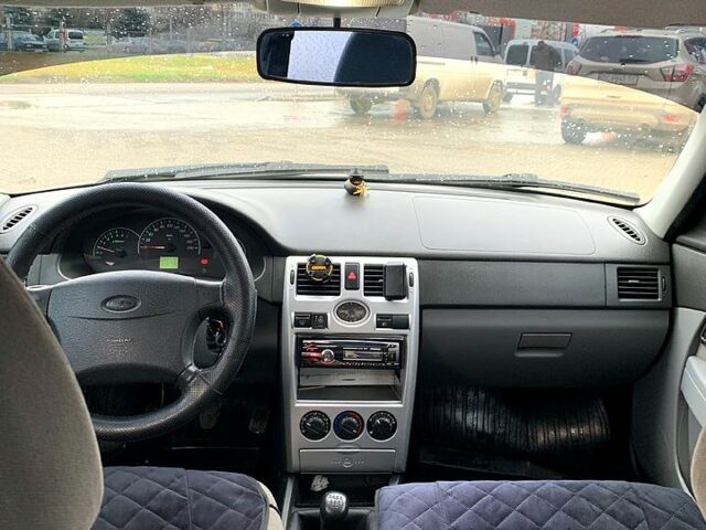 Серый ВАЗ Priora, объемом двигателя 1.6 л и пробегом 200 тыс. км за 3000 $, фото 11 на Automoto.ua