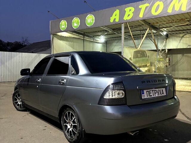 Серый ВАЗ Priora, объемом двигателя 1.6 л и пробегом 171 тыс. км за 3100 $, фото 4 на Automoto.ua