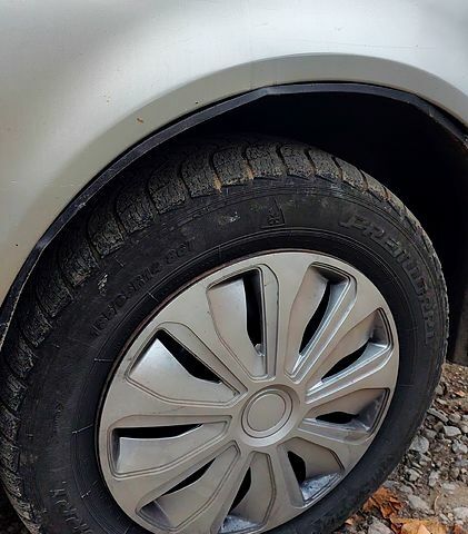 Серый ВАЗ Priora, объемом двигателя 1.6 л и пробегом 145 тыс. км за 1650 $, фото 5 на Automoto.ua