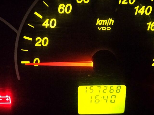 Сірий ВАЗ Priora, об'ємом двигуна 1.6 л та пробігом 157 тис. км за 1500 $, фото 4 на Automoto.ua