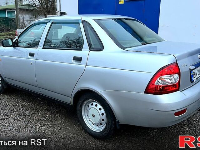 Сірий ВАЗ Priora, об'ємом двигуна 1.6 л та пробігом 83 тис. км за 2900 $, фото 4 на Automoto.ua