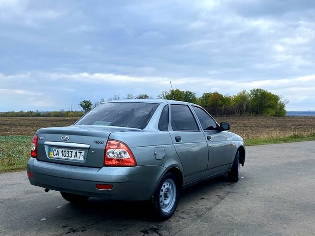 Сірий ВАЗ Priora, об'ємом двигуна 1.6 л та пробігом 0 тис. км за 2100 $, фото 1 на Automoto.ua