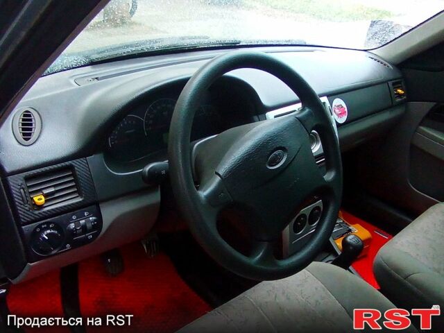 Серый ВАЗ Priora, объемом двигателя 1.6 л и пробегом 136 тыс. км за 1750 $, фото 4 на Automoto.ua