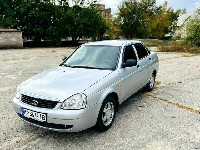 Серый ВАЗ Priora, объемом двигателя 1.6 л и пробегом 163 тыс. км за 2399 $, фото 4 на Automoto.ua