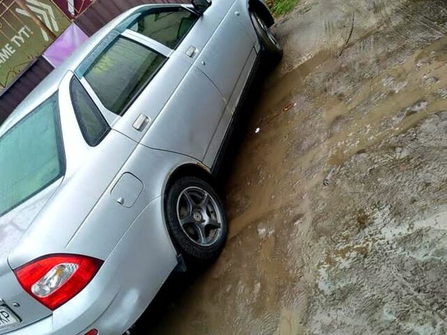 Серый ВАЗ Priora, объемом двигателя 1.6 л и пробегом 185 тыс. км за 2050 $, фото 1 на Automoto.ua