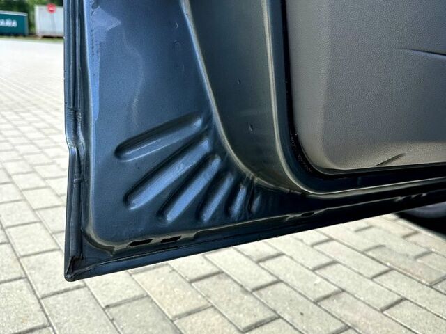 Серый ВАЗ Priora, объемом двигателя 1.6 л и пробегом 55 тыс. км за 3850 $, фото 5 на Automoto.ua