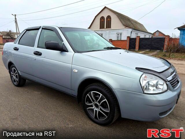 Серый ВАЗ Priora, объемом двигателя 1.6 л и пробегом 229 тыс. км за 2590 $, фото 3 на Automoto.ua