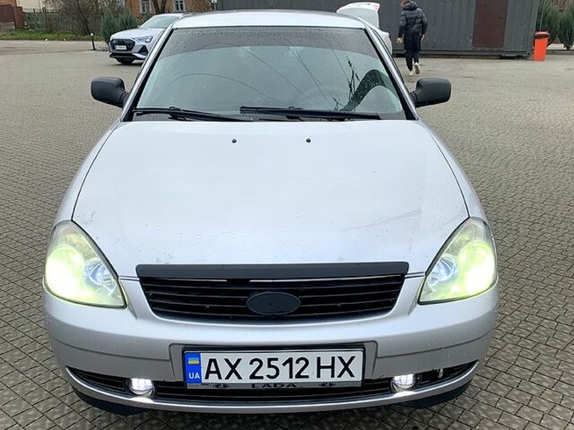 Серый ВАЗ Priora, объемом двигателя 1.6 л и пробегом 200 тыс. км за 3000 $, фото 6 на Automoto.ua