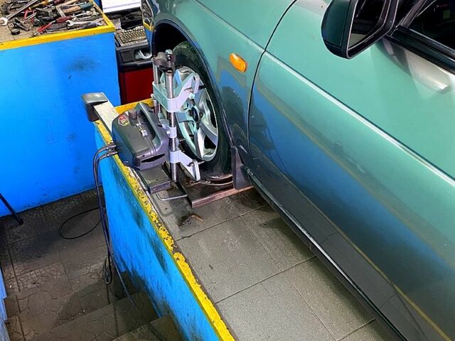 Сірий ВАЗ Priora, об'ємом двигуна 1.6 л та пробігом 120 тис. км за 2500 $, фото 8 на Automoto.ua