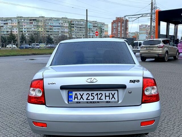 Серый ВАЗ Priora, объемом двигателя 1.6 л и пробегом 200 тыс. км за 3000 $, фото 3 на Automoto.ua