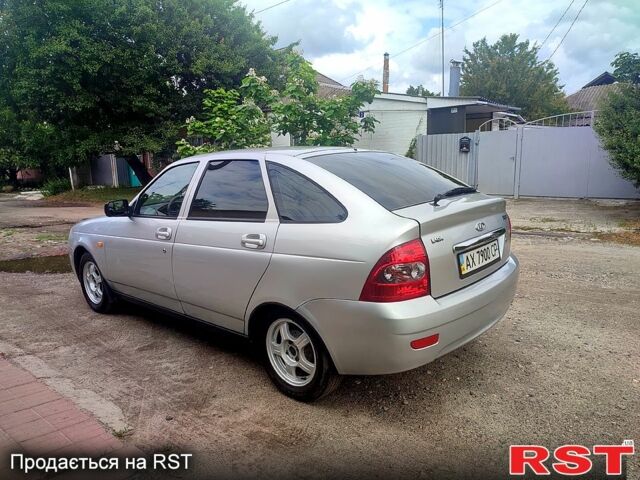 Серый ВАЗ Priora, объемом двигателя 1.6 л и пробегом 117 тыс. км за 2850 $, фото 2 на Automoto.ua