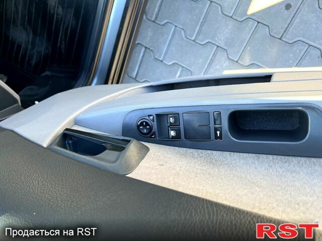 Серый ВАЗ Priora, объемом двигателя 1.6 л и пробегом 165 тыс. км за 2600 $, фото 6 на Automoto.ua