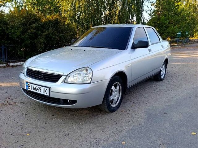Сірий ВАЗ Priora, об'ємом двигуна 1.6 л та пробігом 210 тис. км за 2650 $, фото 3 на Automoto.ua