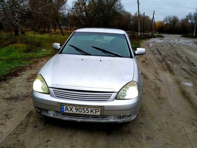 Серый ВАЗ Priora, объемом двигателя 1.6 л и пробегом 185 тыс. км за 2050 $, фото 4 на Automoto.ua