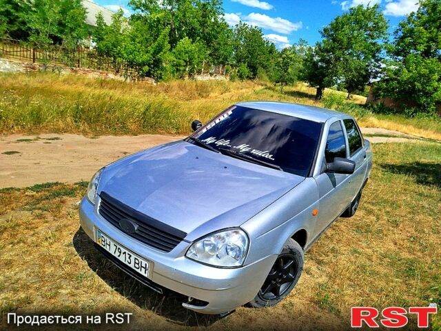 Серый ВАЗ Priora, объемом двигателя 1.6 л и пробегом 140 тыс. км за 1850 $, фото 1 на Automoto.ua
