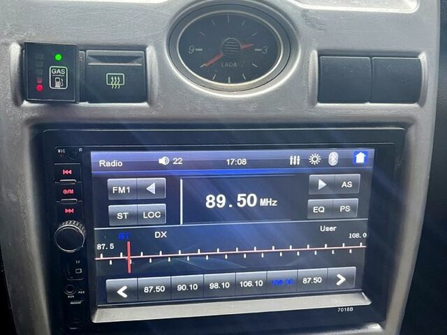 Серый ВАЗ Priora, объемом двигателя 1.6 л и пробегом 250 тыс. км за 2000 $, фото 10 на Automoto.ua