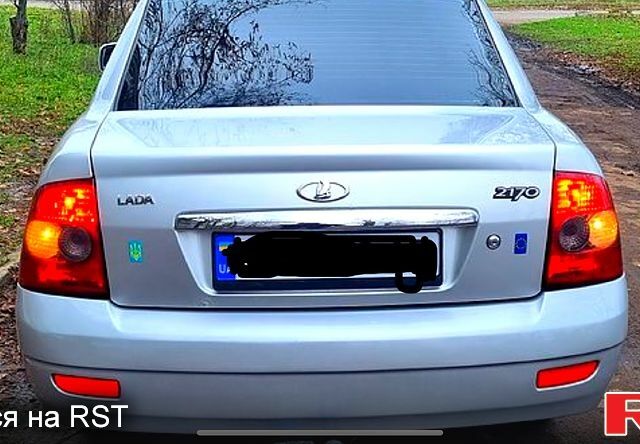 Серый ВАЗ Priora, объемом двигателя 1.6 л и пробегом 157 тыс. км за 2400 $, фото 3 на Automoto.ua