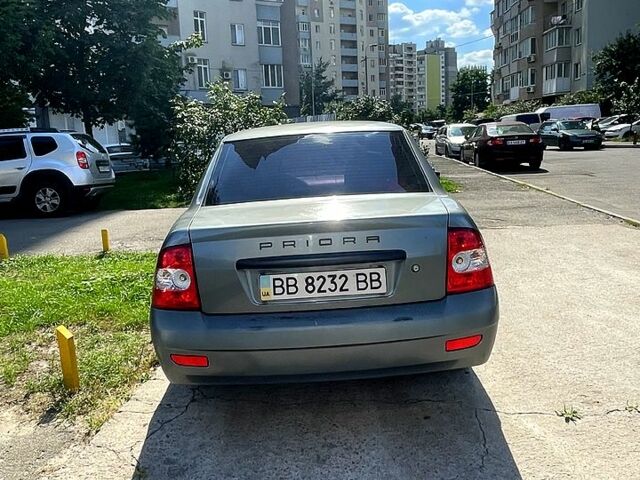 Серый ВАЗ Priora, объемом двигателя 1.6 л и пробегом 270 тыс. км за 2000 $, фото 3 на Automoto.ua