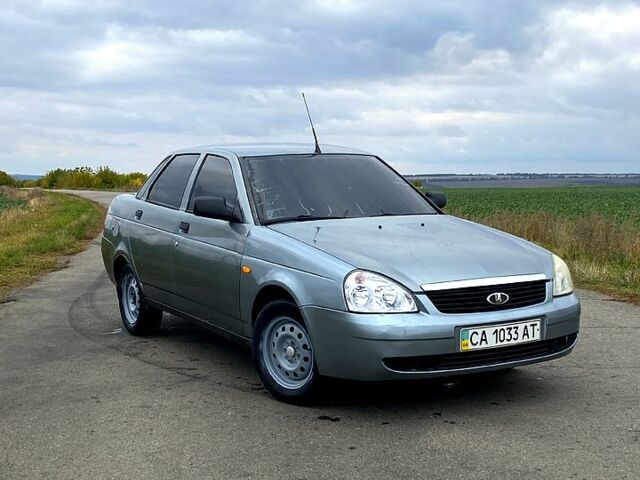 Сірий ВАЗ Priora, об'ємом двигуна 1.6 л та пробігом 0 тис. км за 2100 $, фото 3 на Automoto.ua