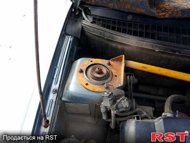 Сірий ВАЗ Priora, об'ємом двигуна 1.6 л та пробігом 0 тис. км за 2700 $, фото 2 на Automoto.ua