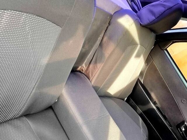 Серый ВАЗ Priora, объемом двигателя 1.6 л и пробегом 0 тыс. км за 2100 $, фото 3 на Automoto.ua