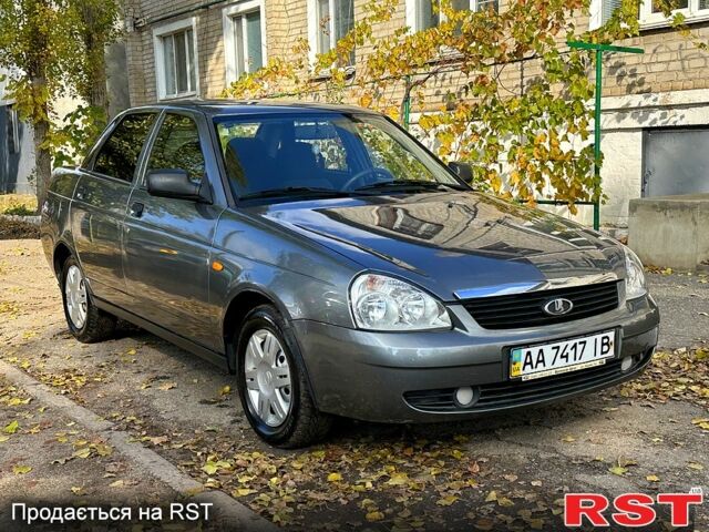 Серый ВАЗ Priora, объемом двигателя 1.6 л и пробегом 145 тыс. км за 2750 $, фото 4 на Automoto.ua
