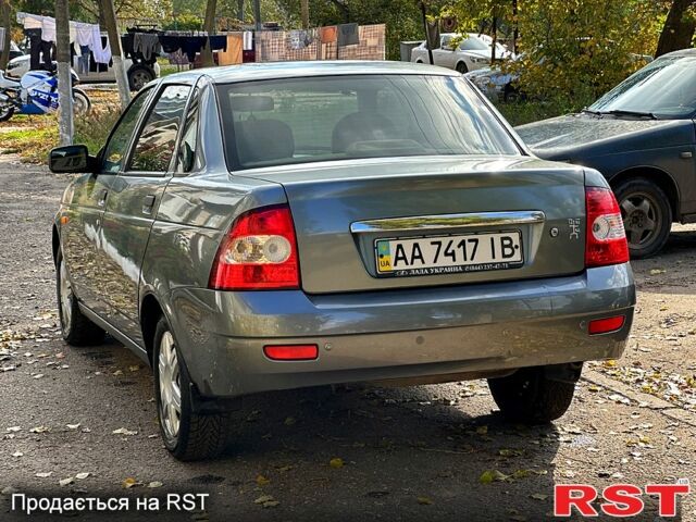 Серый ВАЗ Priora, объемом двигателя 1.6 л и пробегом 145 тыс. км за 2750 $, фото 3 на Automoto.ua