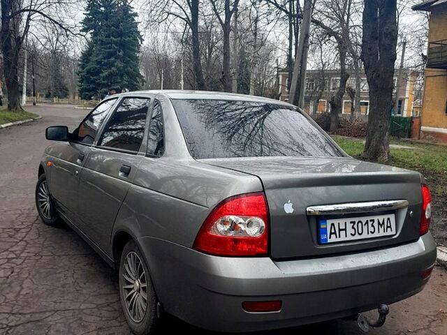 Серый ВАЗ Priora, объемом двигателя 1.6 л и пробегом 178 тыс. км за 1850 $, фото 3 на Automoto.ua