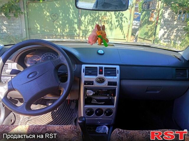 Серый ВАЗ Priora, объемом двигателя 1.6 л и пробегом 0 тыс. км за 2300 $, фото 3 на Automoto.ua