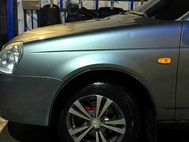 Серый ВАЗ Priora, объемом двигателя 1.6 л и пробегом 145 тыс. км за 3200 $, фото 6 на Automoto.ua