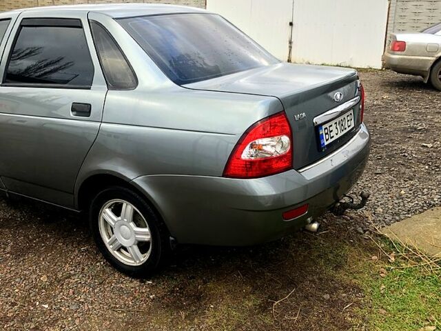 Серый ВАЗ Priora, объемом двигателя 1.6 л и пробегом 190 тыс. км за 2200 $, фото 2 на Automoto.ua